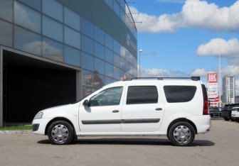 Подержанный автомобиль LADA (ВАЗ) Largus Wagon 2019 года (8 фото)