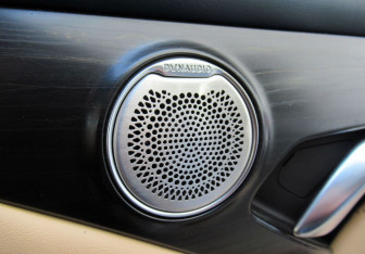 Подержанный автомобиль Voyah Free 2022 года (18 фото)