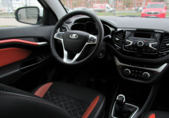 Подержанный автомобиль LADA (ВАЗ) Vesta Sedan 2018 года (12 фото)