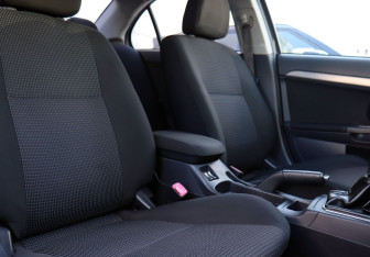 Подержанный автомобиль Mitsubishi Lancer Sedan 2008 года (10 фото)