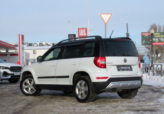 Подержанный автомобиль Skoda Yeti 2016 года (7 фото)