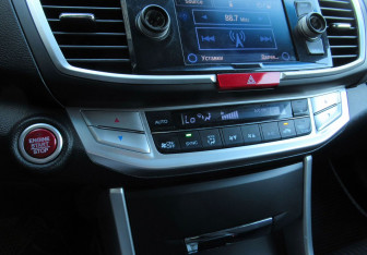 Подержанный автомобиль Honda Accord Sedan 2013 года (16 фото)