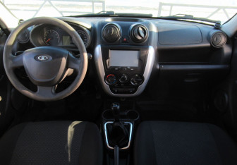 Подержанный автомобиль LADA (ВАЗ) Granta Sedan 2014 года (13 фото)