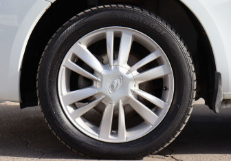 Подержанный автомобиль LADA (ВАЗ) Vesta Sedan 2015 года (9 фото)