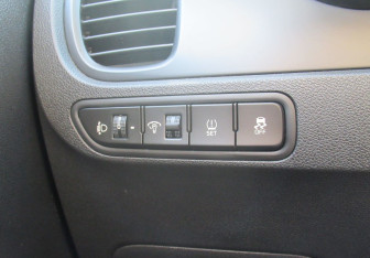 Подержанный автомобиль Kia Rio Sedan 2018 года (15 фото)