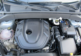 Подержанный автомобиль Geely Atlas 2024 года (25 фото)