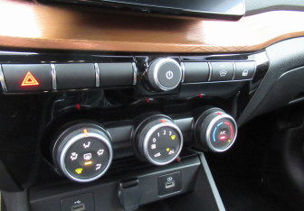 Подержанный автомобиль LADA (ВАЗ) Vesta Sedan 2023 года (15 фото)