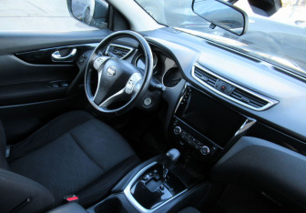 Подержанный автомобиль Nissan Qashqai 2018 года (18 фото)