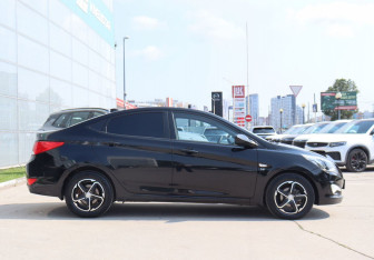 Подержанный автомобиль Hyundai Solaris Sedan 2016 года (4 фото)