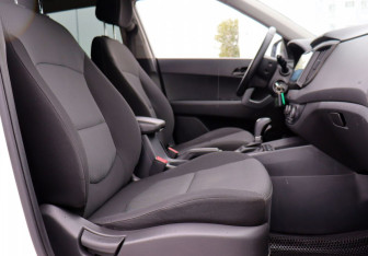 Подержанный автомобиль Hyundai Creta 2016 года (11 фото)