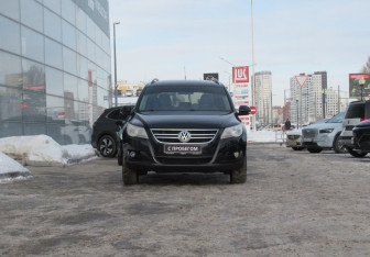 Подержанный автомобиль Volkswagen Tiguan 2011 года (2 фото)