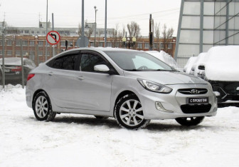 Подержанный автомобиль Hyundai Solaris Sedan 2011 года (3 фото)