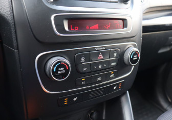 Подержанный автомобиль Kia Sorento 2012 года (16 фото)