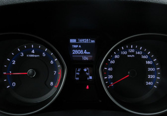 Подержанный автомобиль Hyundai i30 Hatchback 2012 года (18 фото)