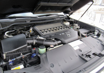 Подержанный автомобиль Toyota Land Cruiser Suv 2020 года (10 фото)