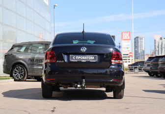 Подержанный автомобиль Volkswagen Polo Sedan 2018 года (6 фото)