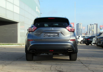 Подержанный автомобиль Nissan Murano Suv 2021 года (6 фото)