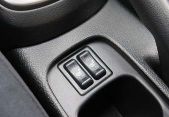 Подержанный автомобиль Mitsubishi Lancer Sedan 2006 года (15 фото)