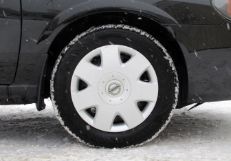 Подержанный автомобиль Nissan Almera Sedan 2004 года (9 фото)