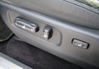 Подержанный автомобиль Toyota Land Cruiser Suv 2020 года (14 фото)