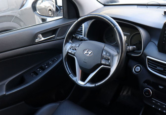 Подержанный автомобиль Hyundai Tucson 2018 года (14 фото)