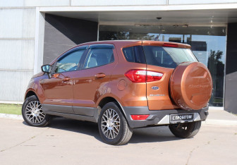 Подержанный автомобиль Ford EcoSport 2017 года (7 фото)