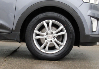 Подержанный автомобиль Hyundai Creta 2019 года (9 фото)