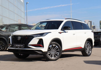 Подержанный автомобиль Changan CS75PLUS 2023 года (1 фото)