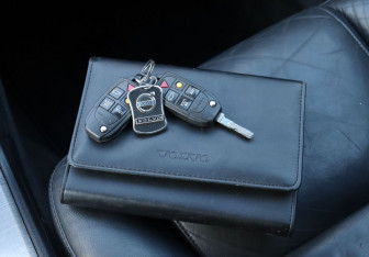 Подержанный автомобиль Volvo XC90 2010 года (18 фото)