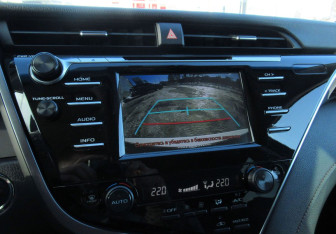 Подержанный автомобиль Toyota Camry Sedan 2018 года (16 фото)