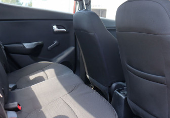 Подержанный автомобиль Kia Rio Sedan 2013 года (18 фото)