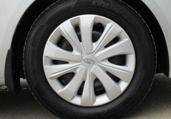 Подержанный автомобиль Kia Rio Sedan 2016 года (9 фото)