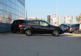 Подержанный автомобиль LADA (ВАЗ) Granta Sedan 2023 года (4 фото)