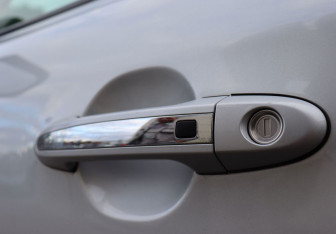 Подержанный автомобиль Hyundai Santa Fe 2011 года (23 фото)