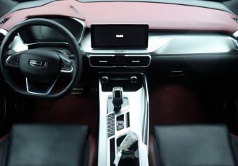 Подержанный автомобиль Geely Coolray 2020 года (13 фото)