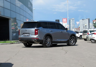 Подержанный автомобиль GAC GS8 2024 года (5 фото)