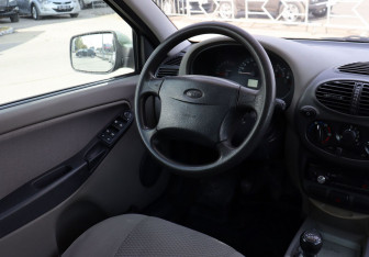 Подержанный автомобиль LADA (ВАЗ) Kalina Wagon 2011 года (13 фото)