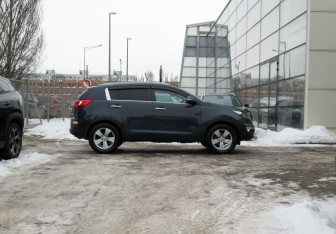 Подержанный автомобиль Kia Sportage 2011 года (4 фото)