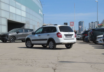 Подержанный автомобиль LADA (ВАЗ) Kalina Wagon 2016 года (7 фото)