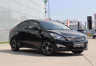 Подержанный автомобиль Hyundai Solaris Sedan 2016 года (3 фото)