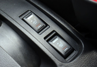 Подержанный автомобиль Nissan Note 2013 года (15 фото)