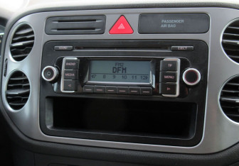 Подержанный автомобиль Volkswagen Tiguan 2011 года (15 фото)