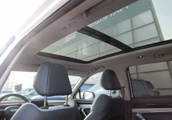 Подержанный автомобиль Geely Atlas 2024 года (20 фото)