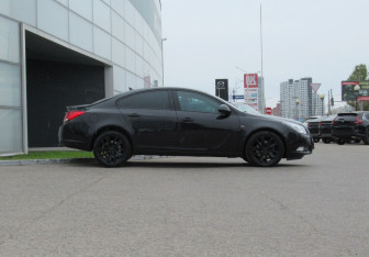 Подержанный автомобиль Opel Insignia Sedan 2012 года (4 фото)