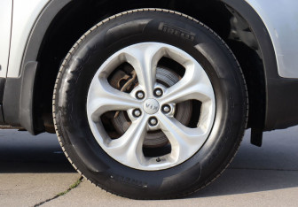 Подержанный автомобиль Kia Sorento 2012 года (9 фото)