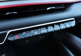 Подержанный автомобиль Geely Coolray 2024 года (21 фото)