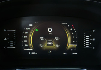 Подержанный автомобиль Geely Atlas Pro 2024 года (19 фото)