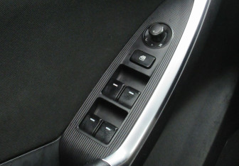 Подержанный автомобиль Mazda CX-5 2013 года (14 фото)