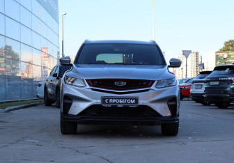 Подержанный автомобиль Geely Coolray 2023 года (2 фото)