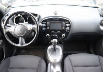 Подержанный автомобиль Nissan Juke 2013 года (13 фото)